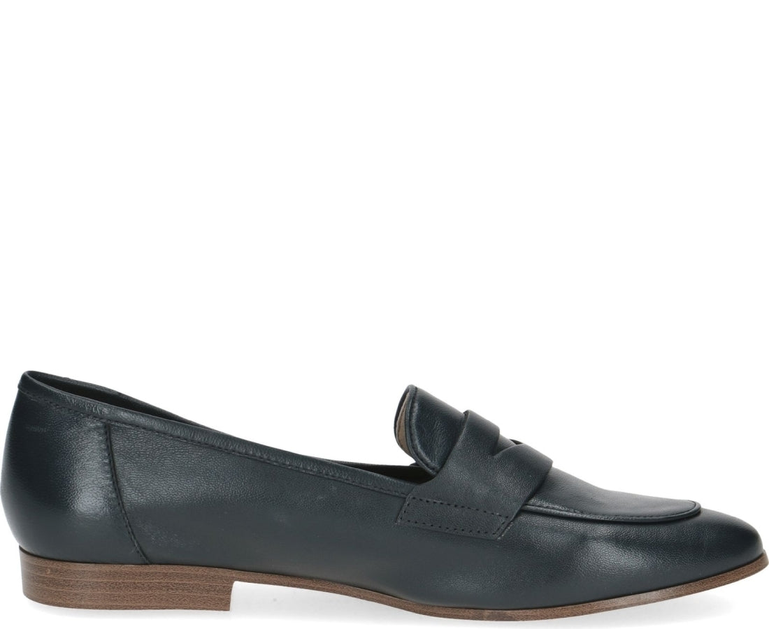blue casual closed mocasins
