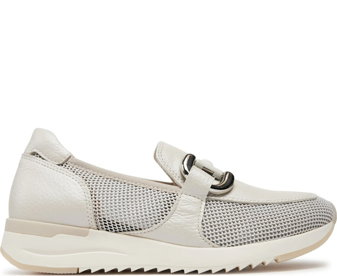 leisure trainers nude