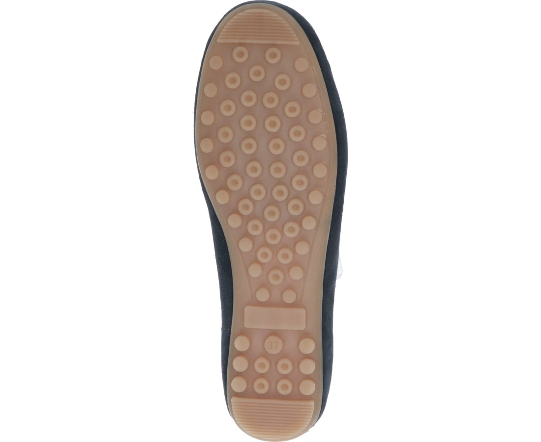 blue casual closed mocasins
