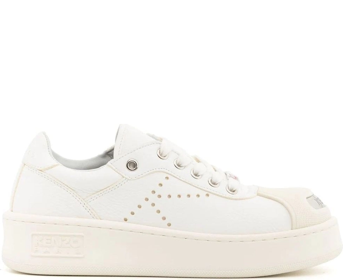 low top sneaker