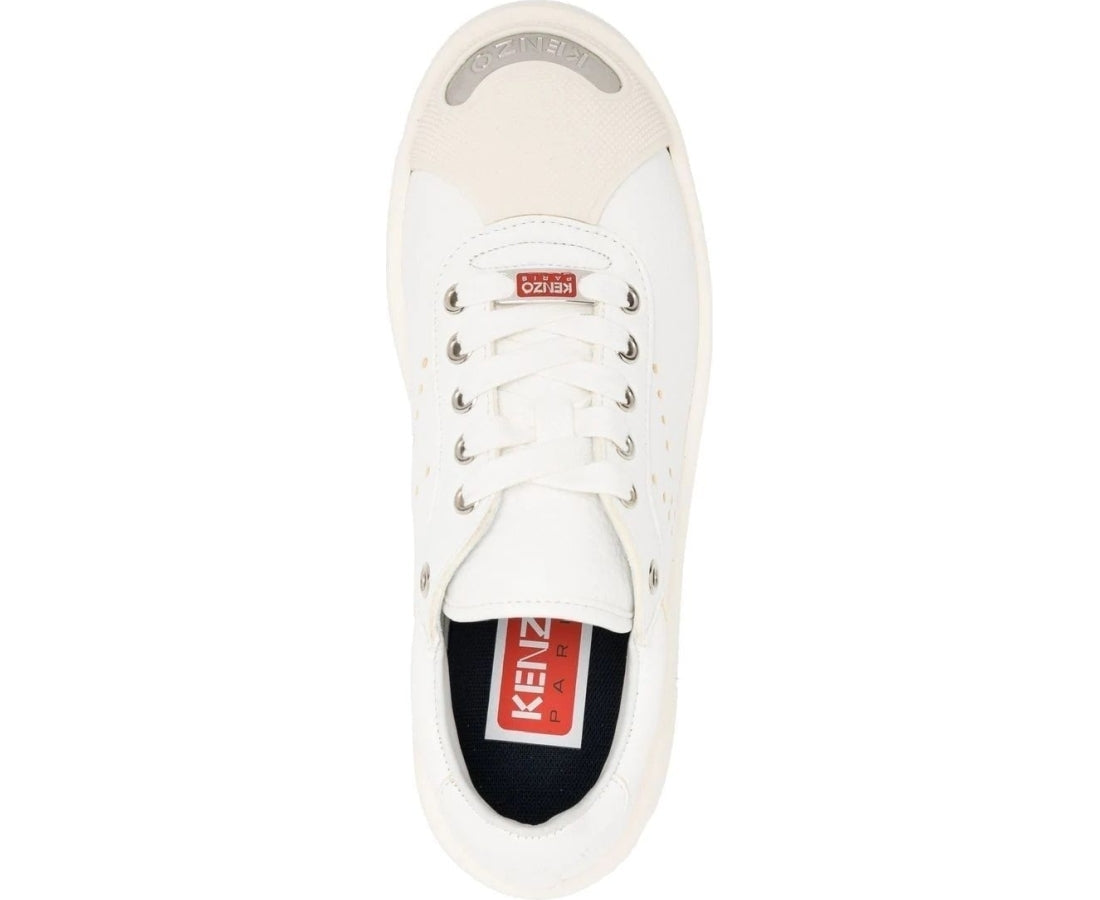 low top sneaker