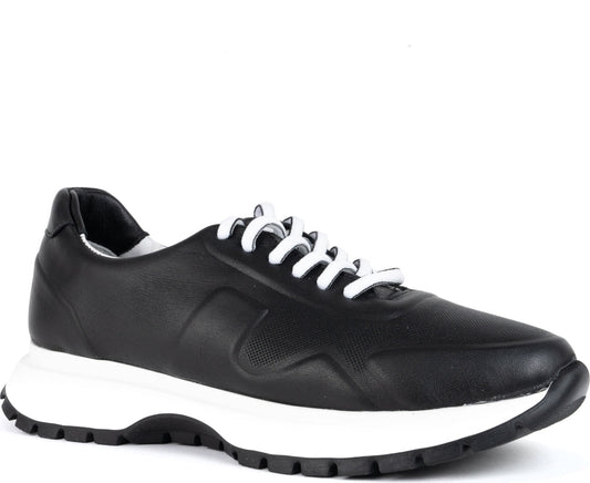 leisure trainers black