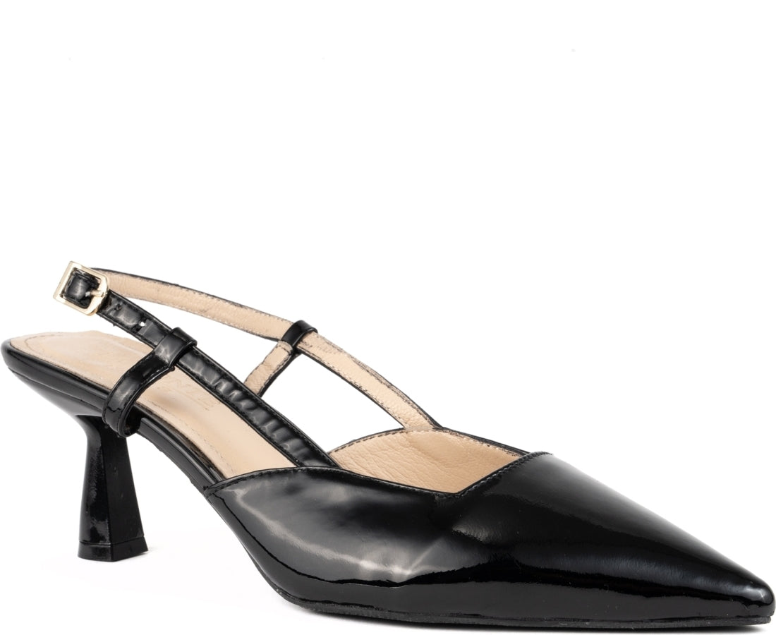 black classic part-open pumps