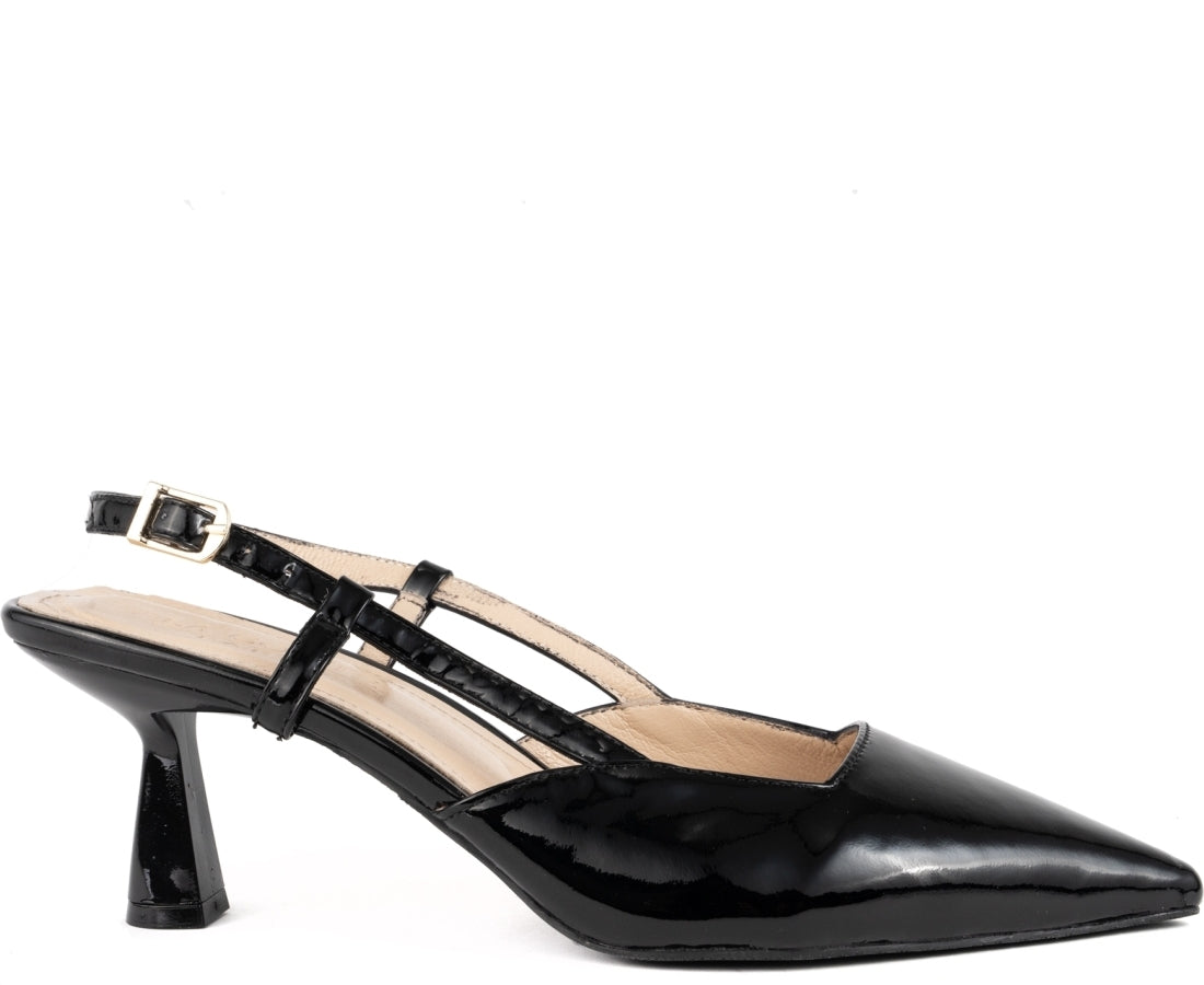 black classic part-open pumps