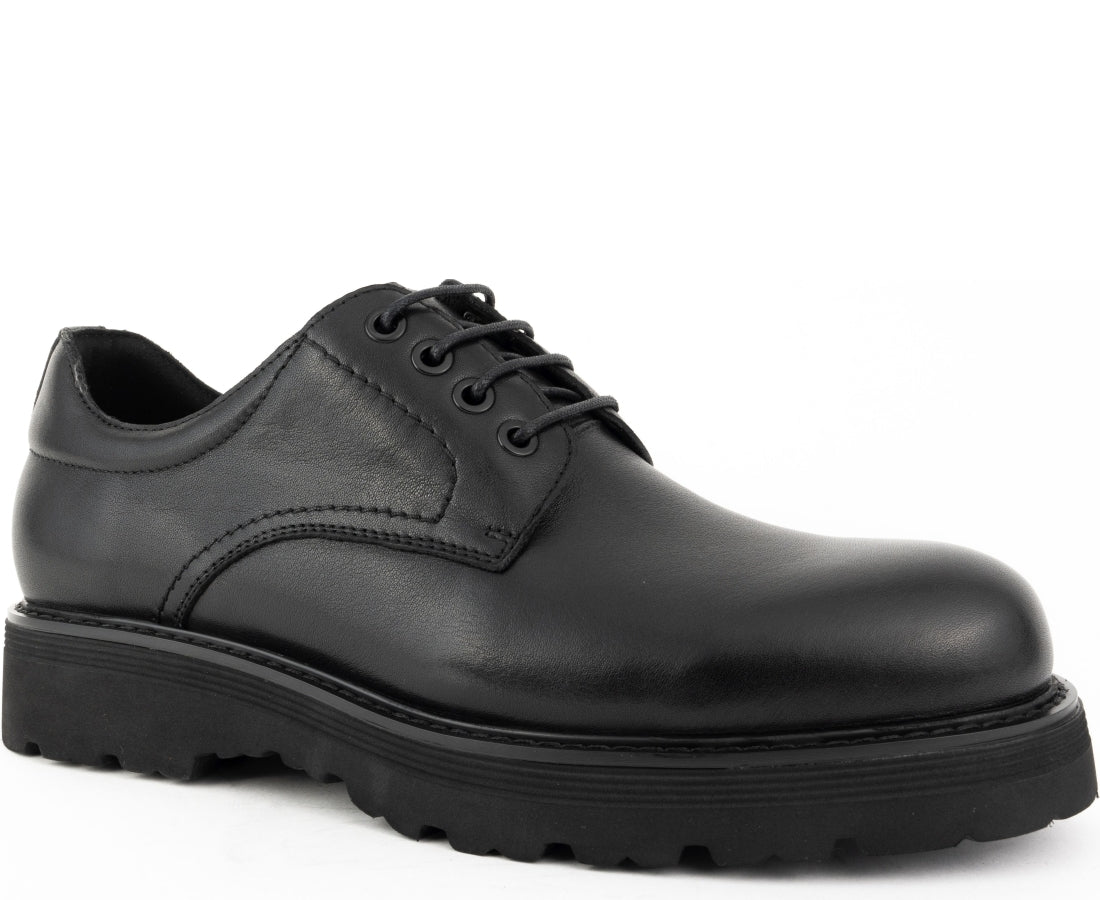 black classic closed formal