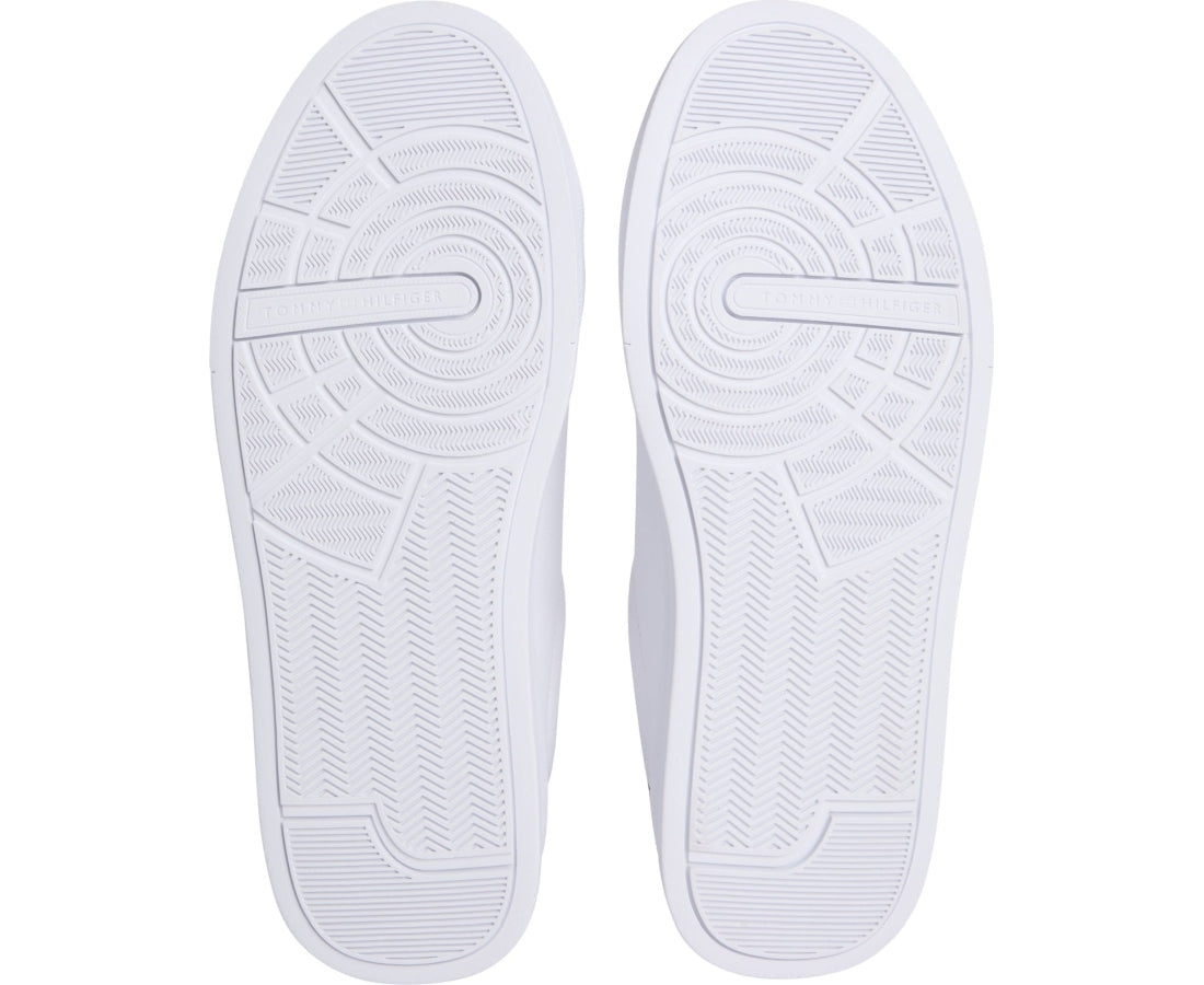 court detail sneaker