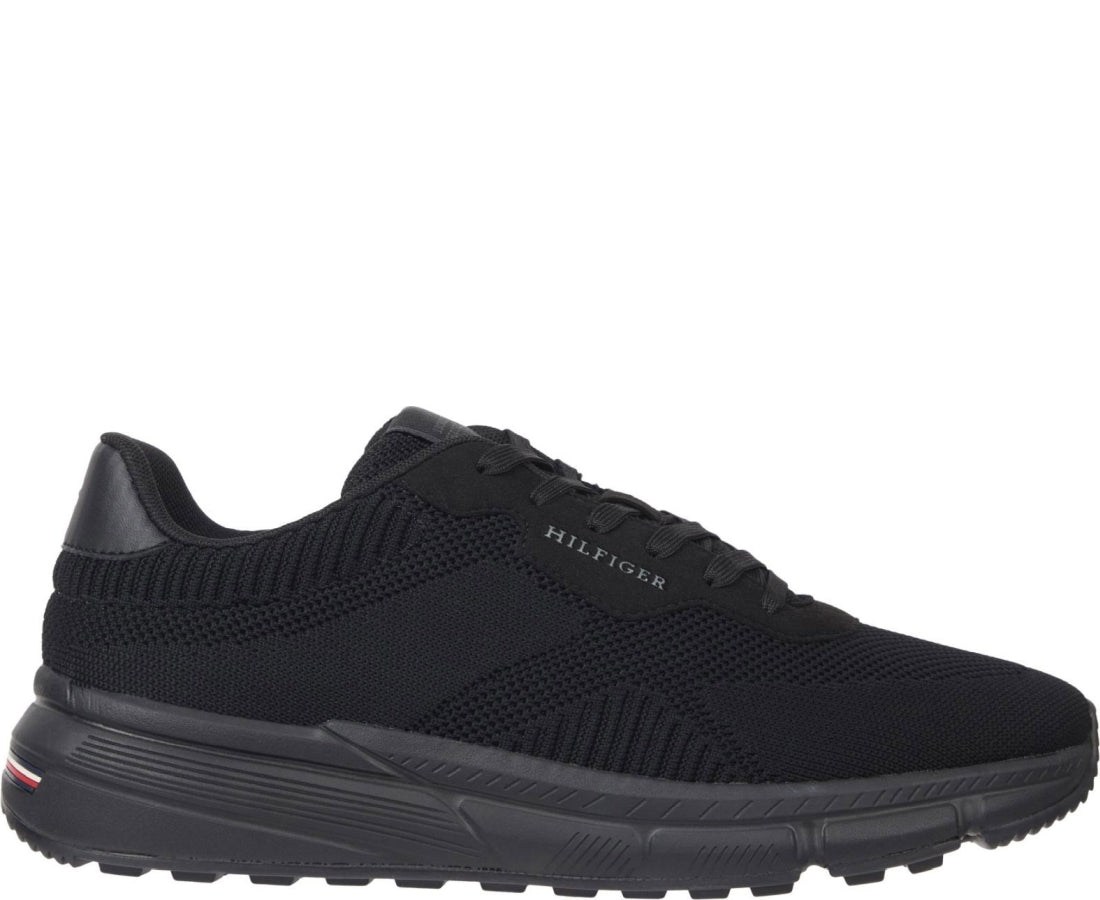 lightweight knit sneaker