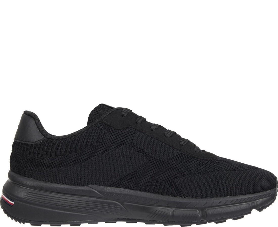 lightweight knit sneaker