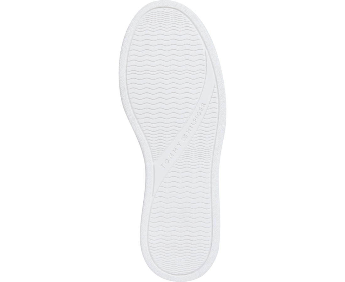 modern court sneaker