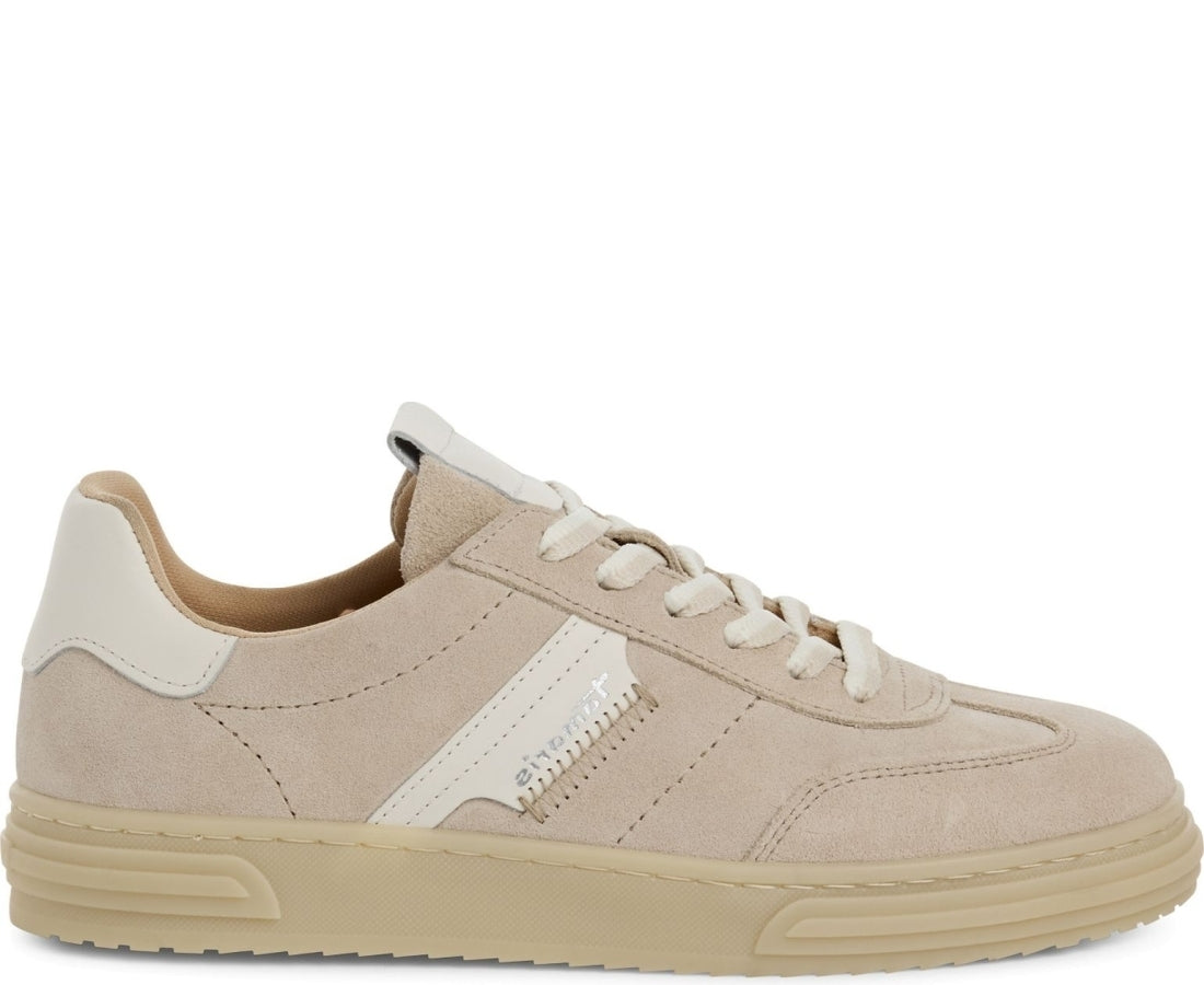 sneaker low