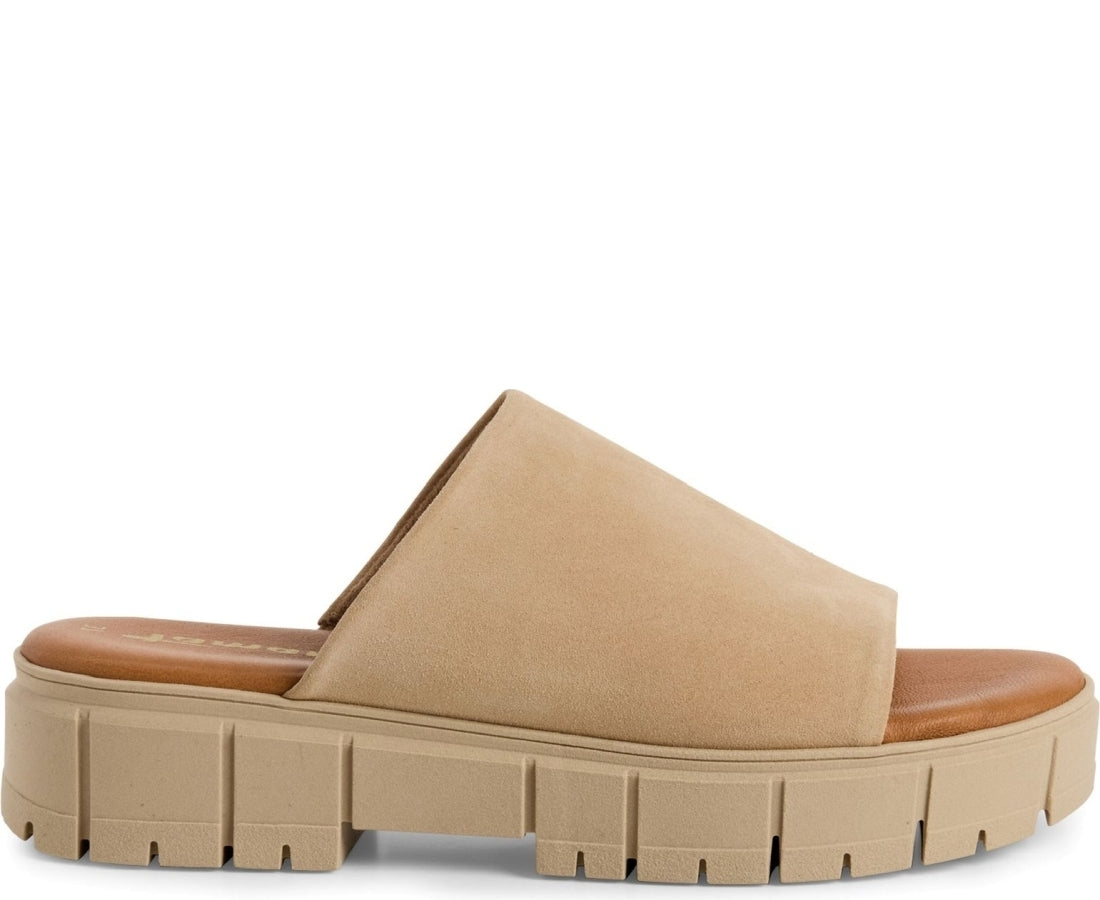 wedge/plat mule