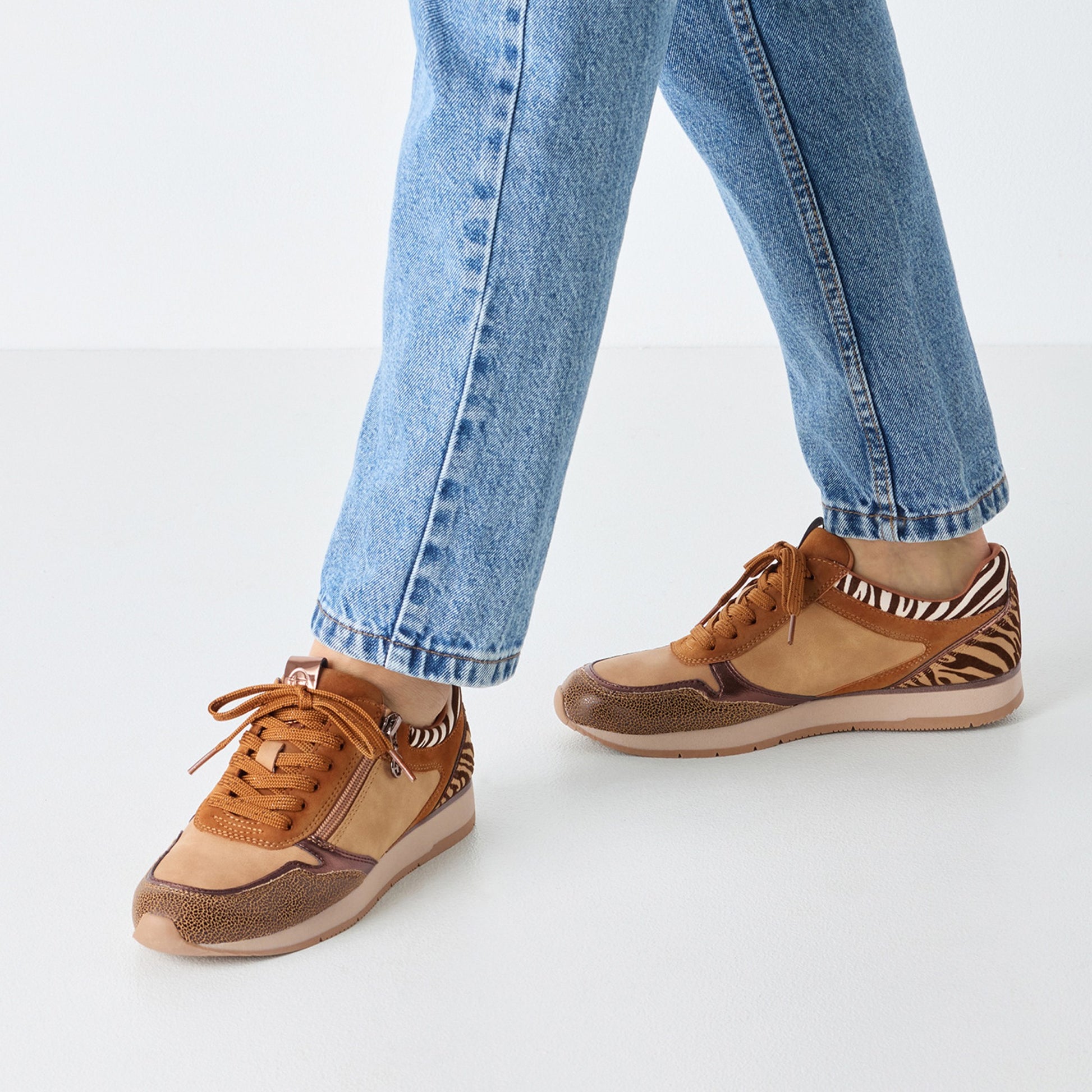 Women's Multicolor Fashion Sneakers