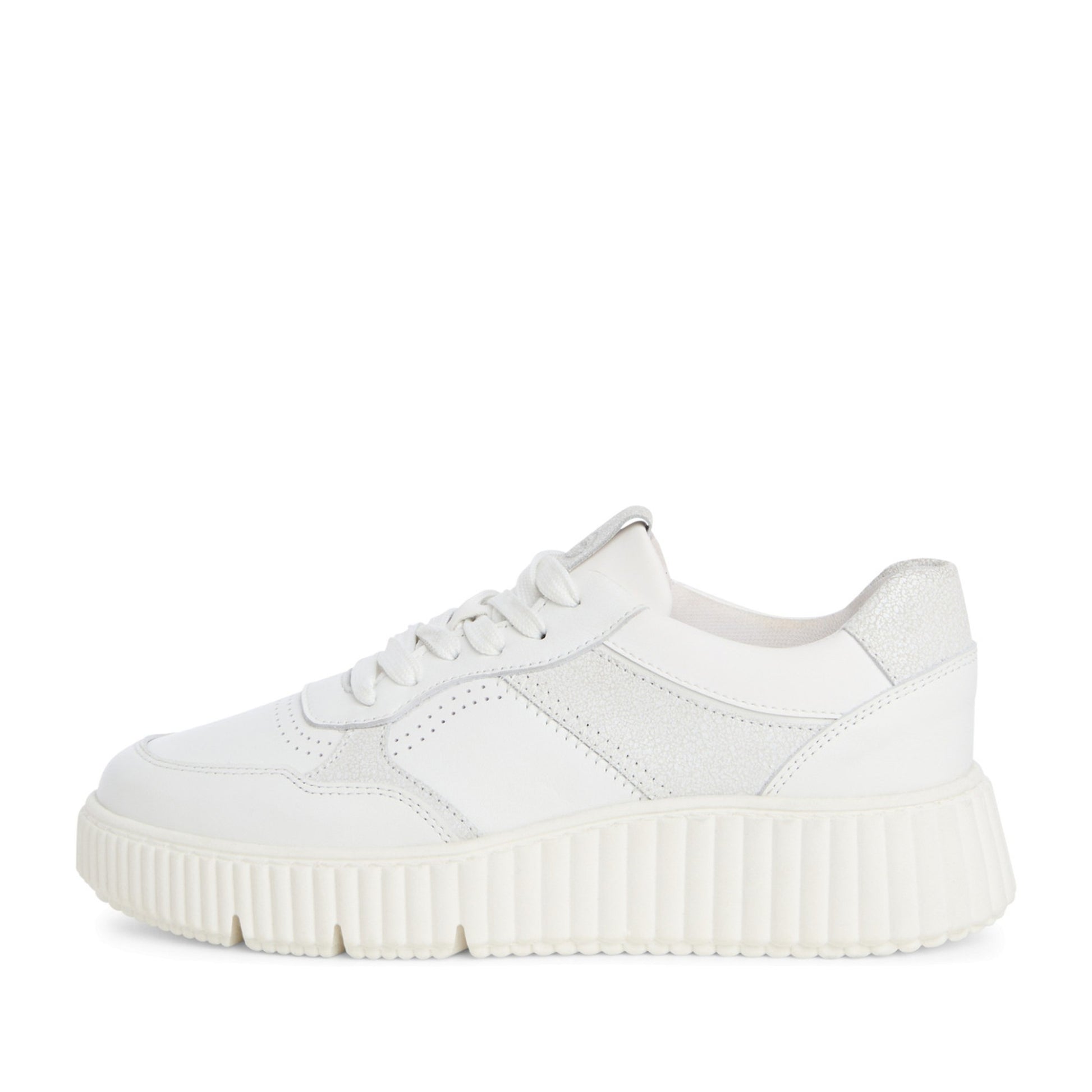 Women's White Fashion Sneakers