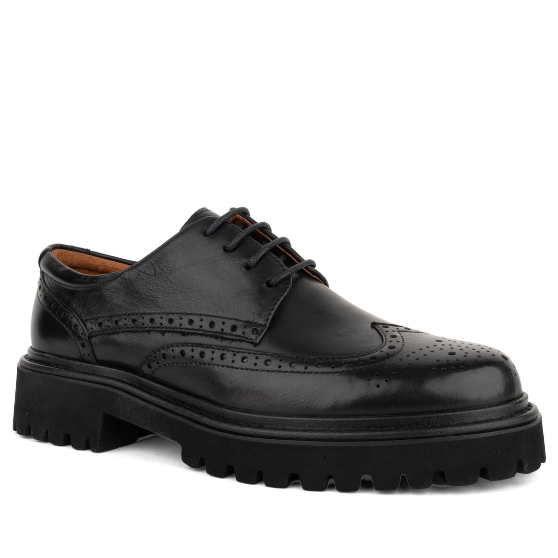 black casual closed loafers