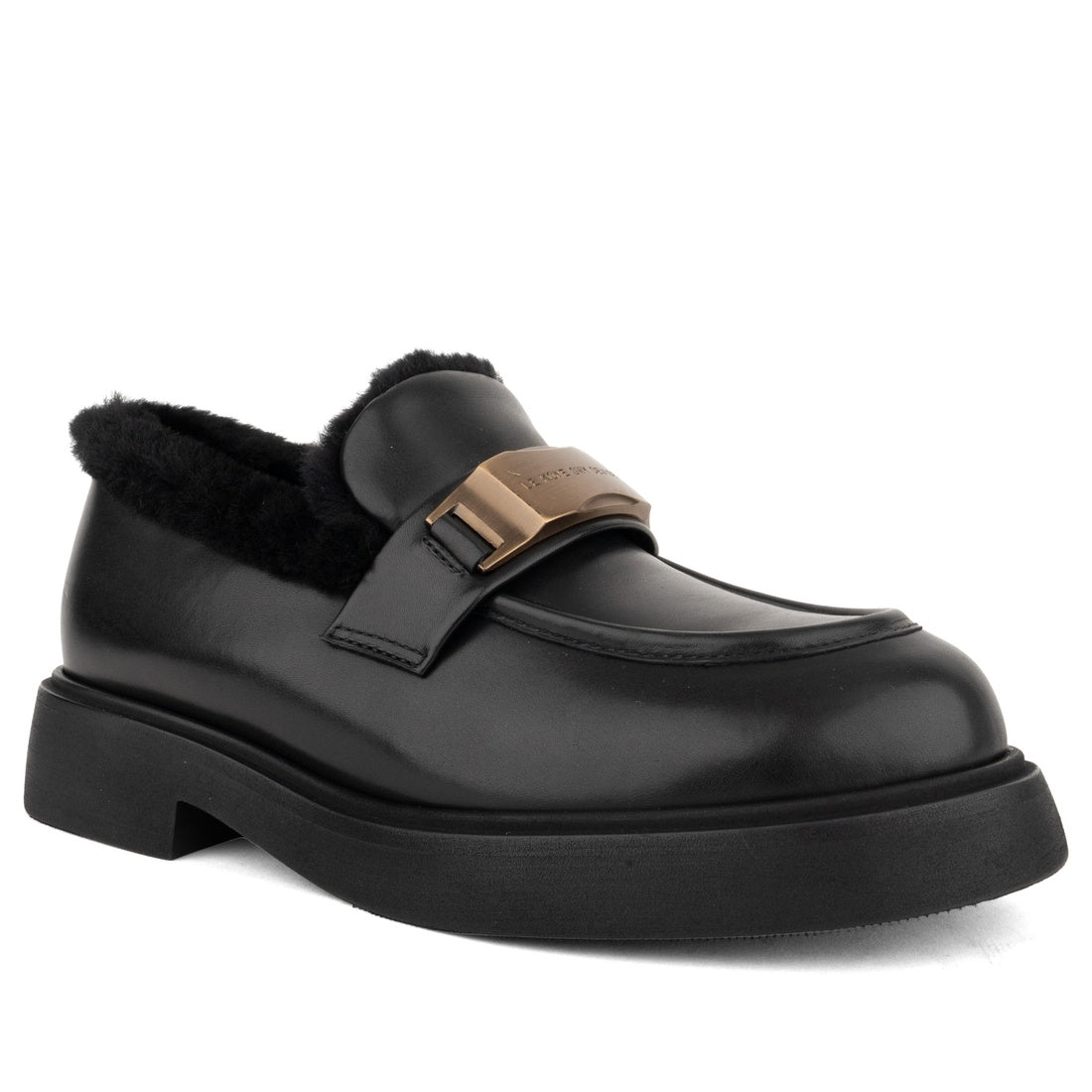 black casual closed loafers