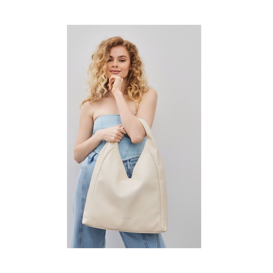 beige casual shoulder bag
