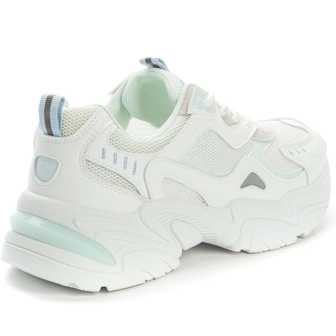 white casual closed sneakers