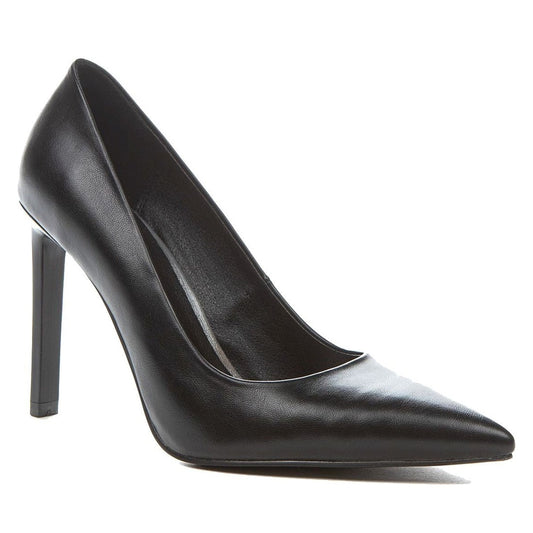 black casual closed pumps