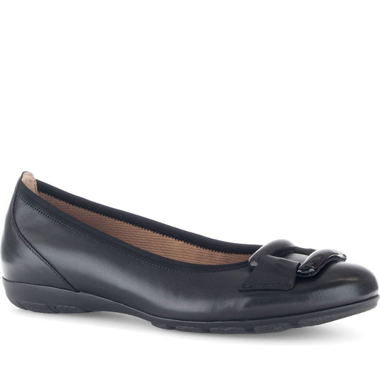 schwarz casual closed ballerinas