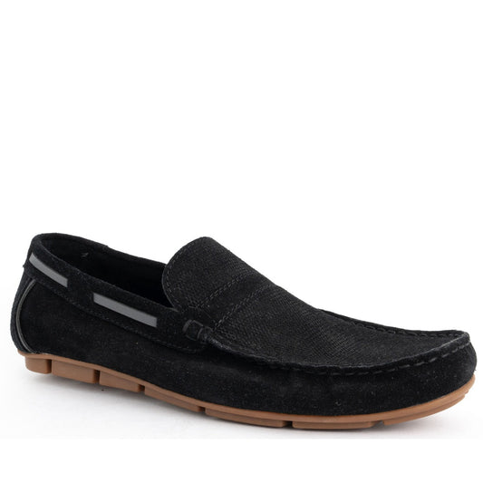 black casual closed mocasins