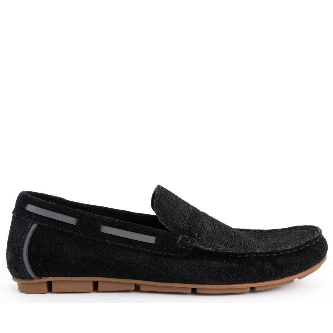 black casual closed mocasins