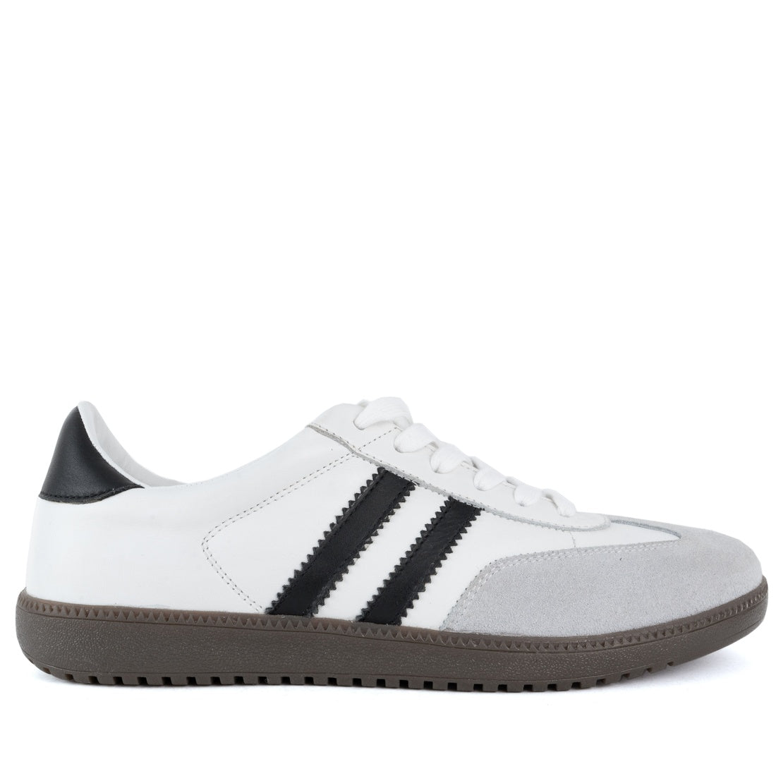 white casual closed leisure