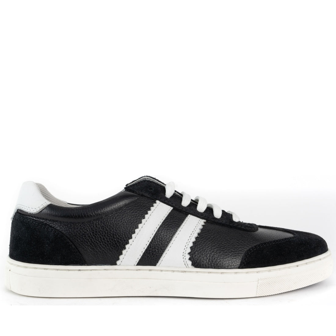 black casual closed leisure