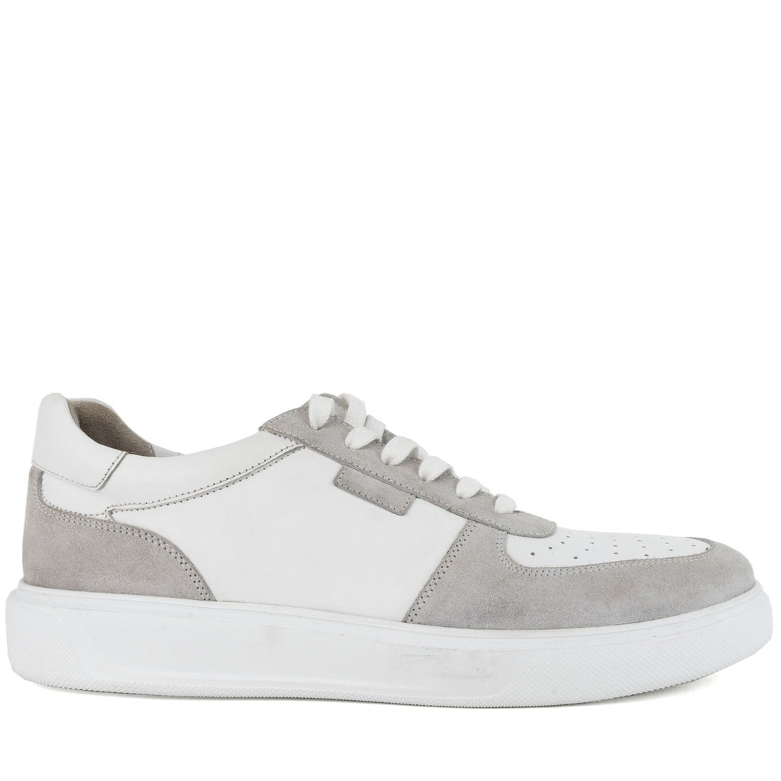 white casual closed leisure