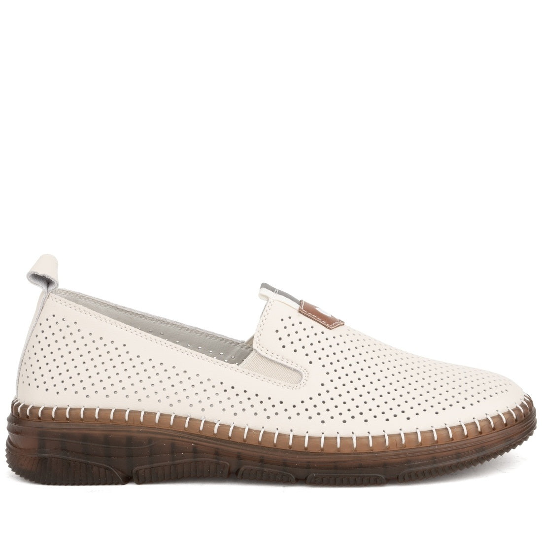 beige casual closed ballerinas