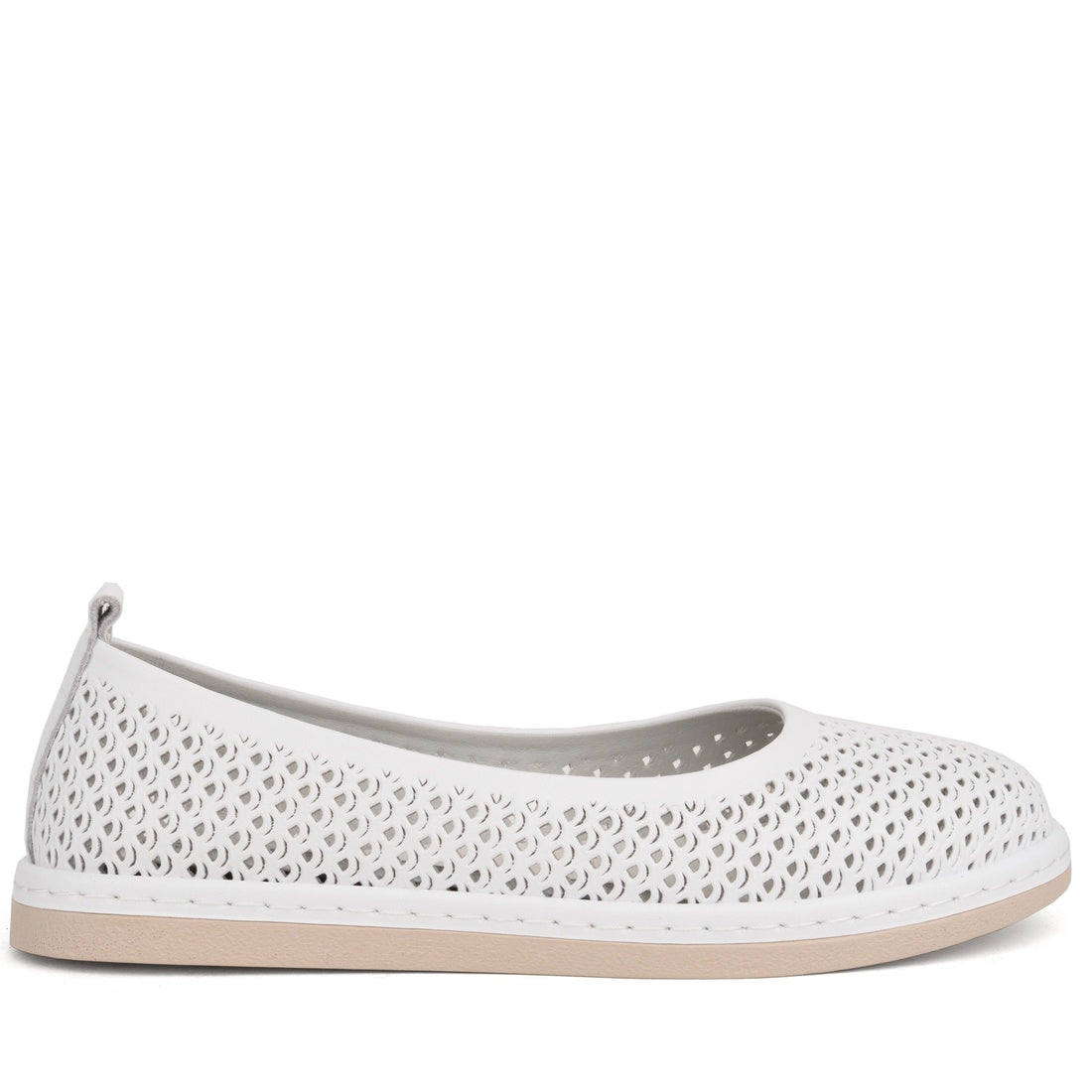 white casual closed ballerinas