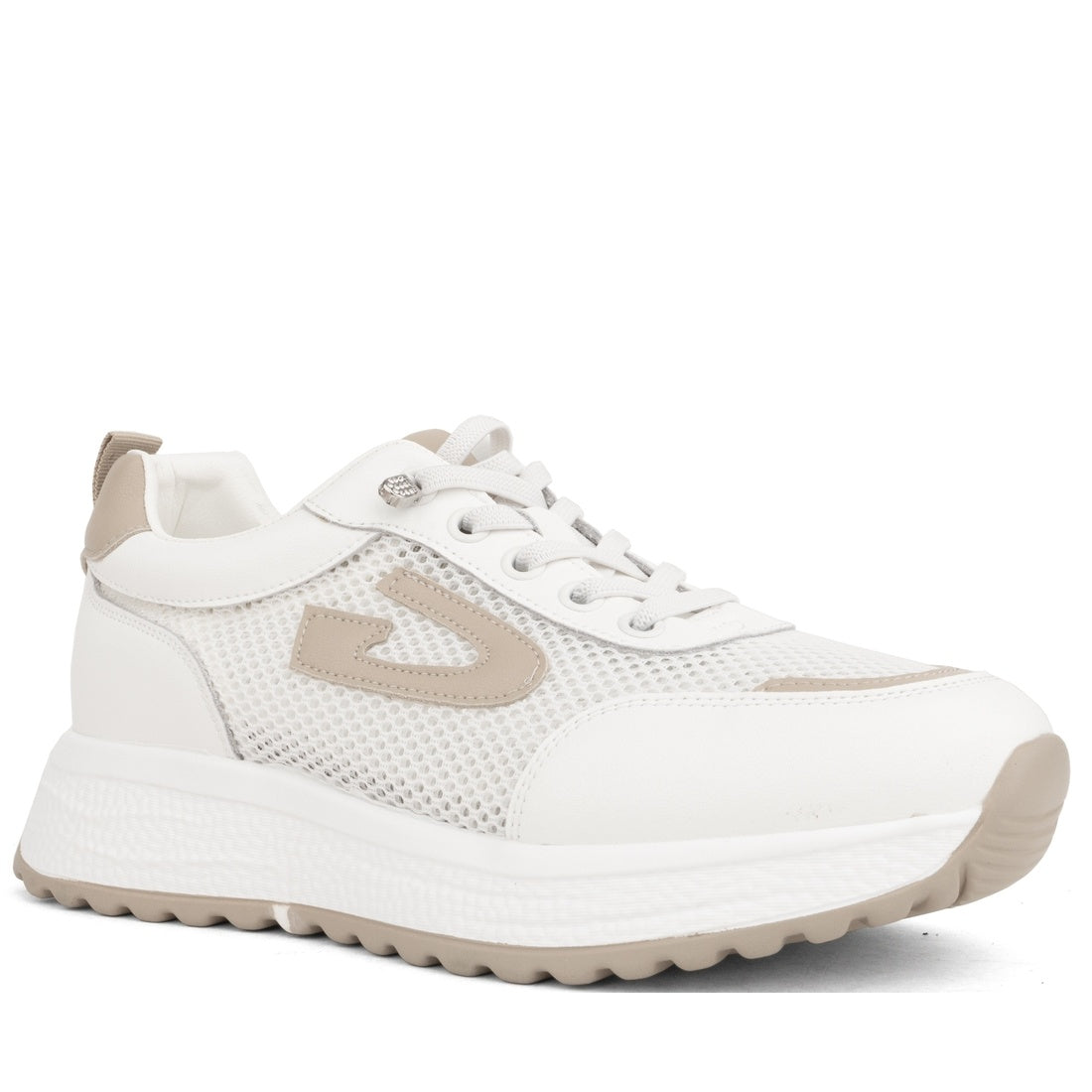 white casual closed sneakers