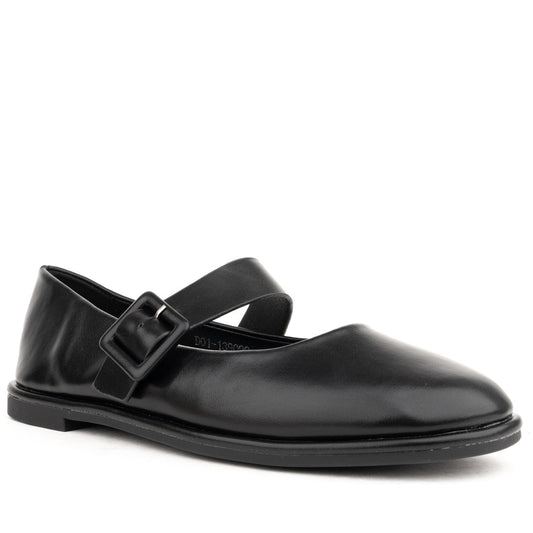 black casual closed ballerinas