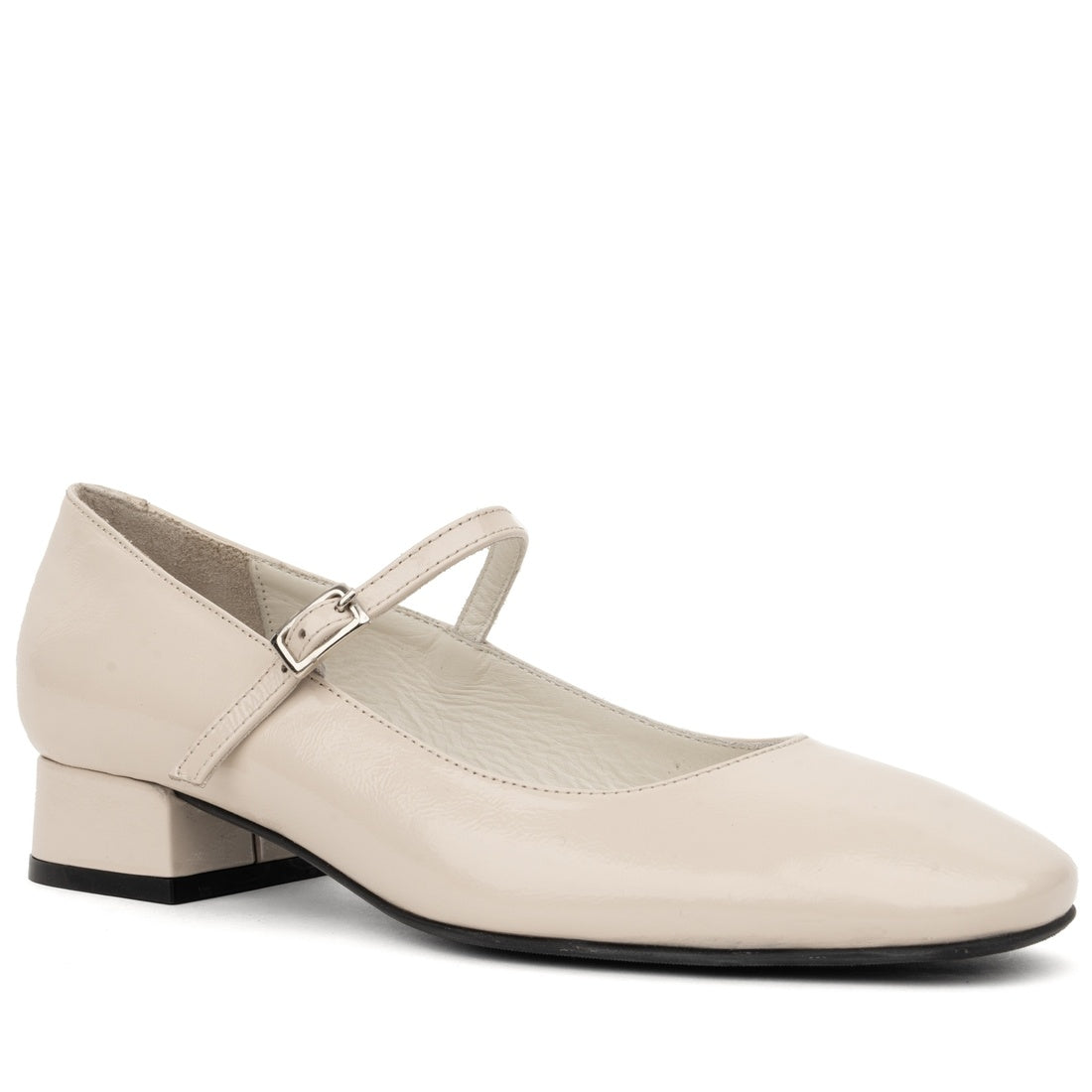 beige classic closed pumps