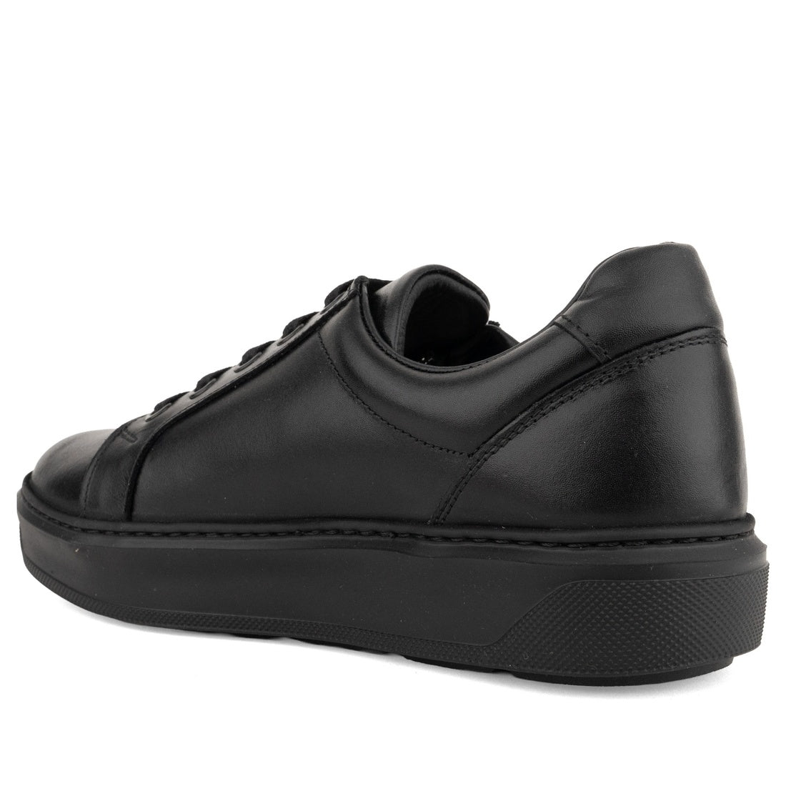 black casual closed leisure