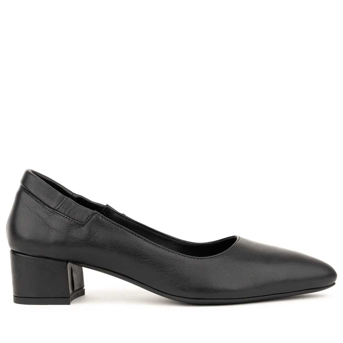 black casual closed pumps