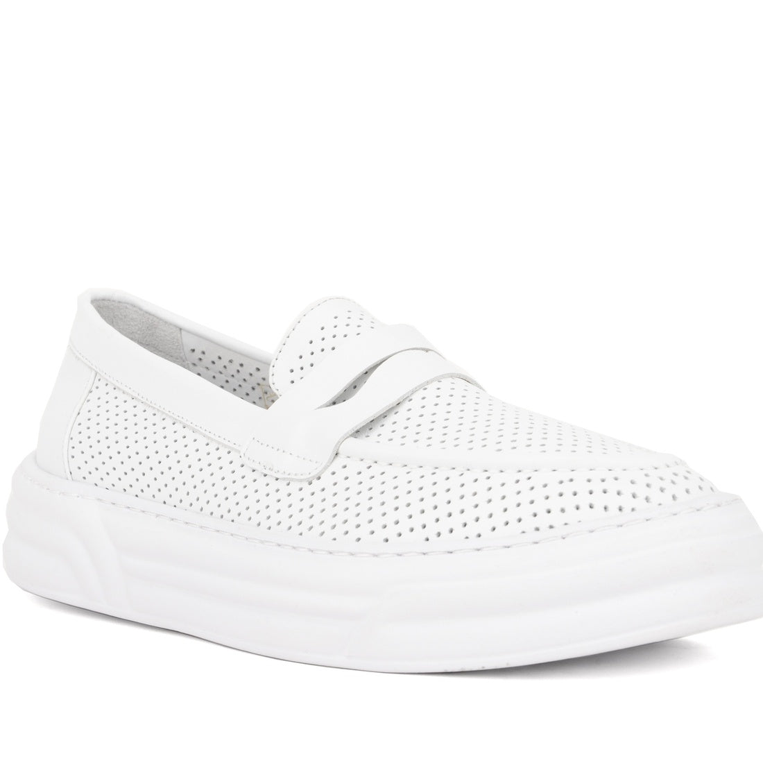 white casual closed leisure