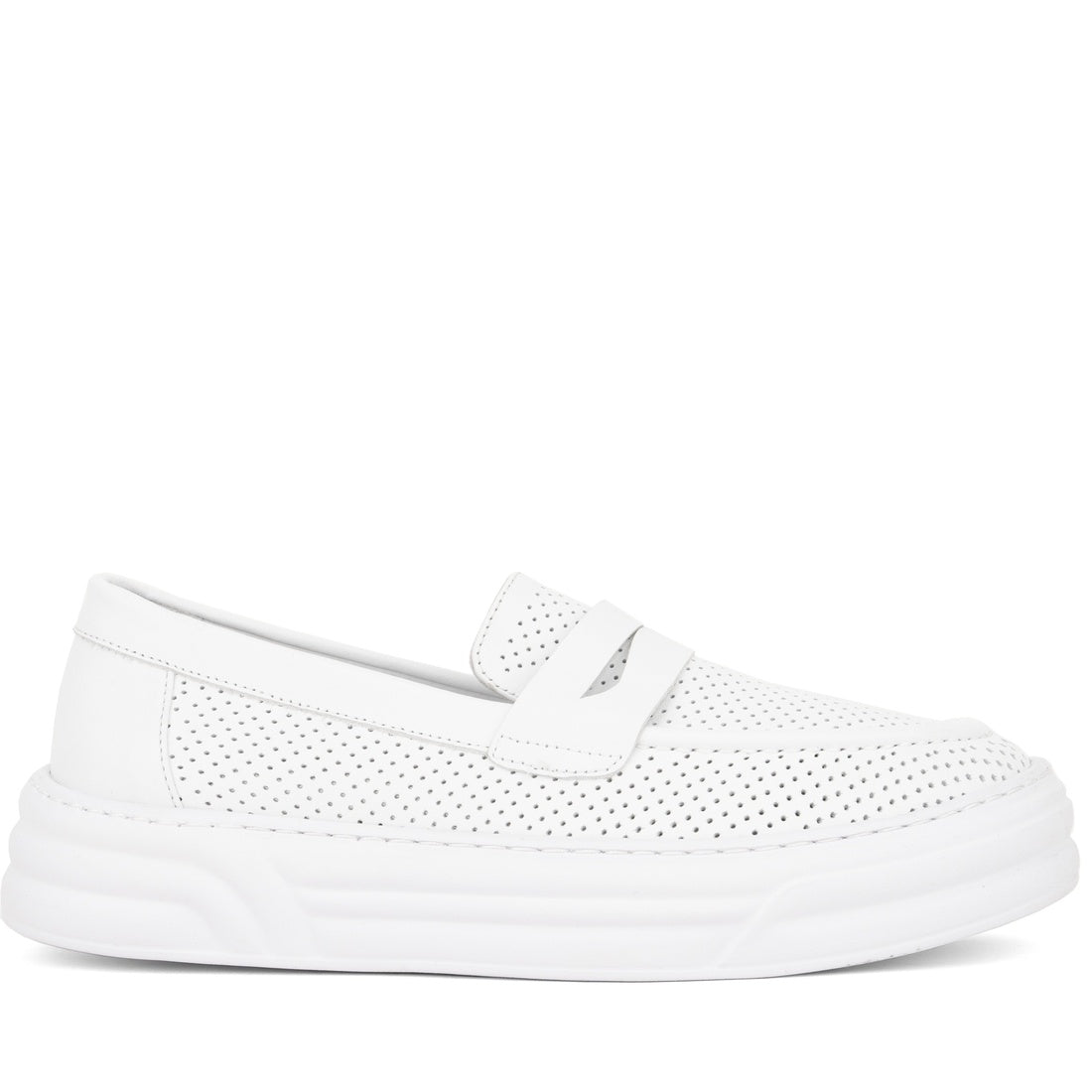 white casual closed leisure