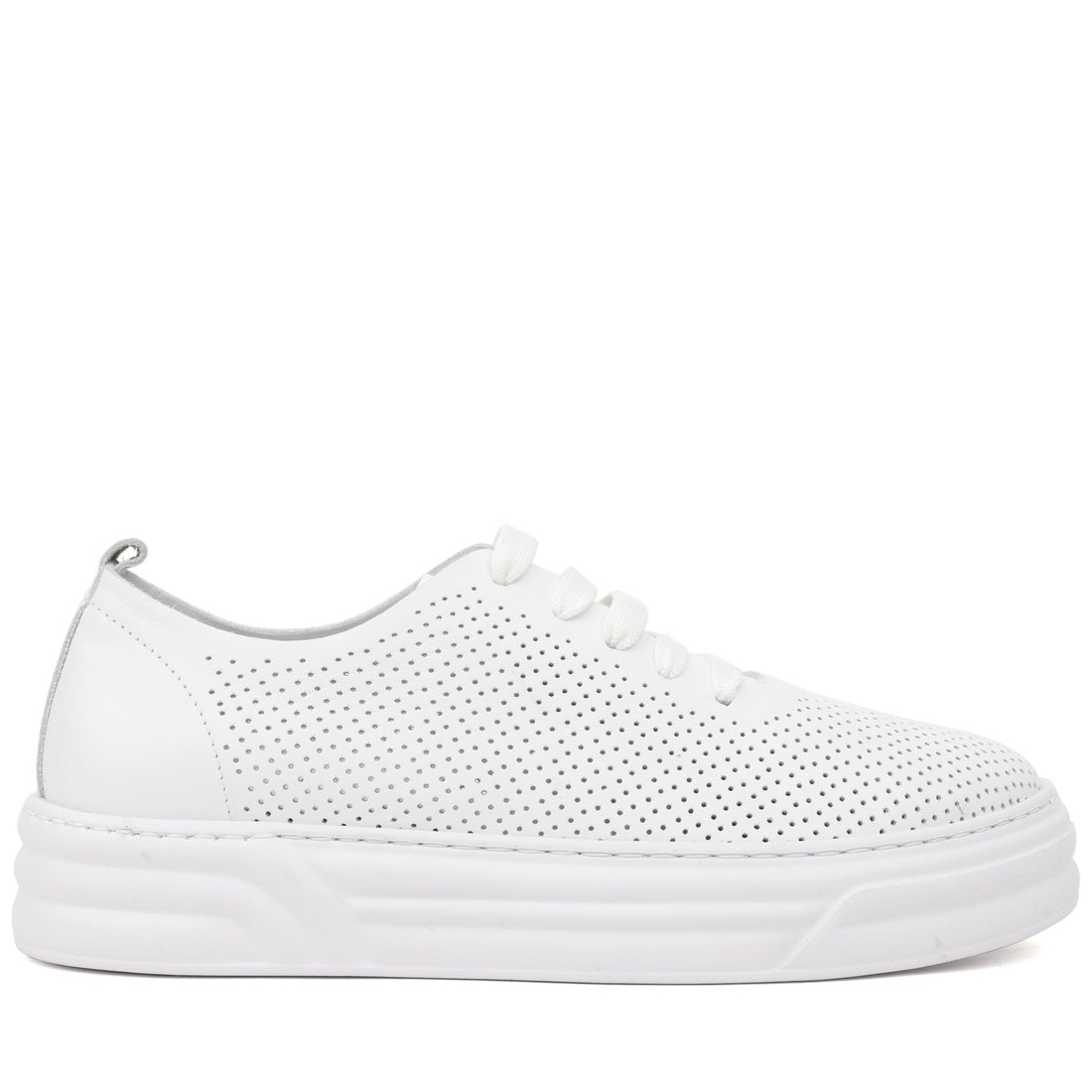 white casual closed leisure