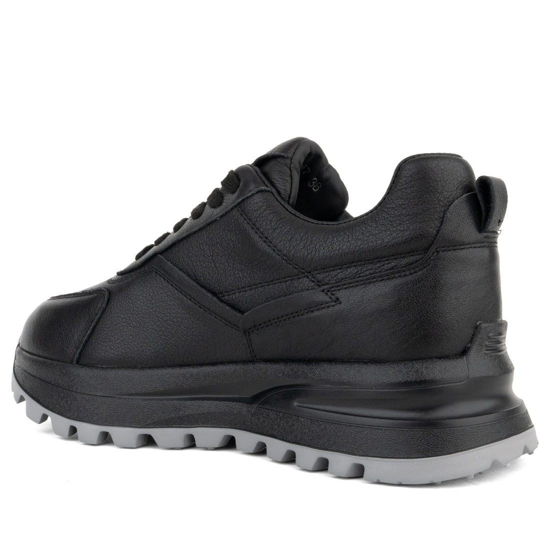 black casual closed leisure