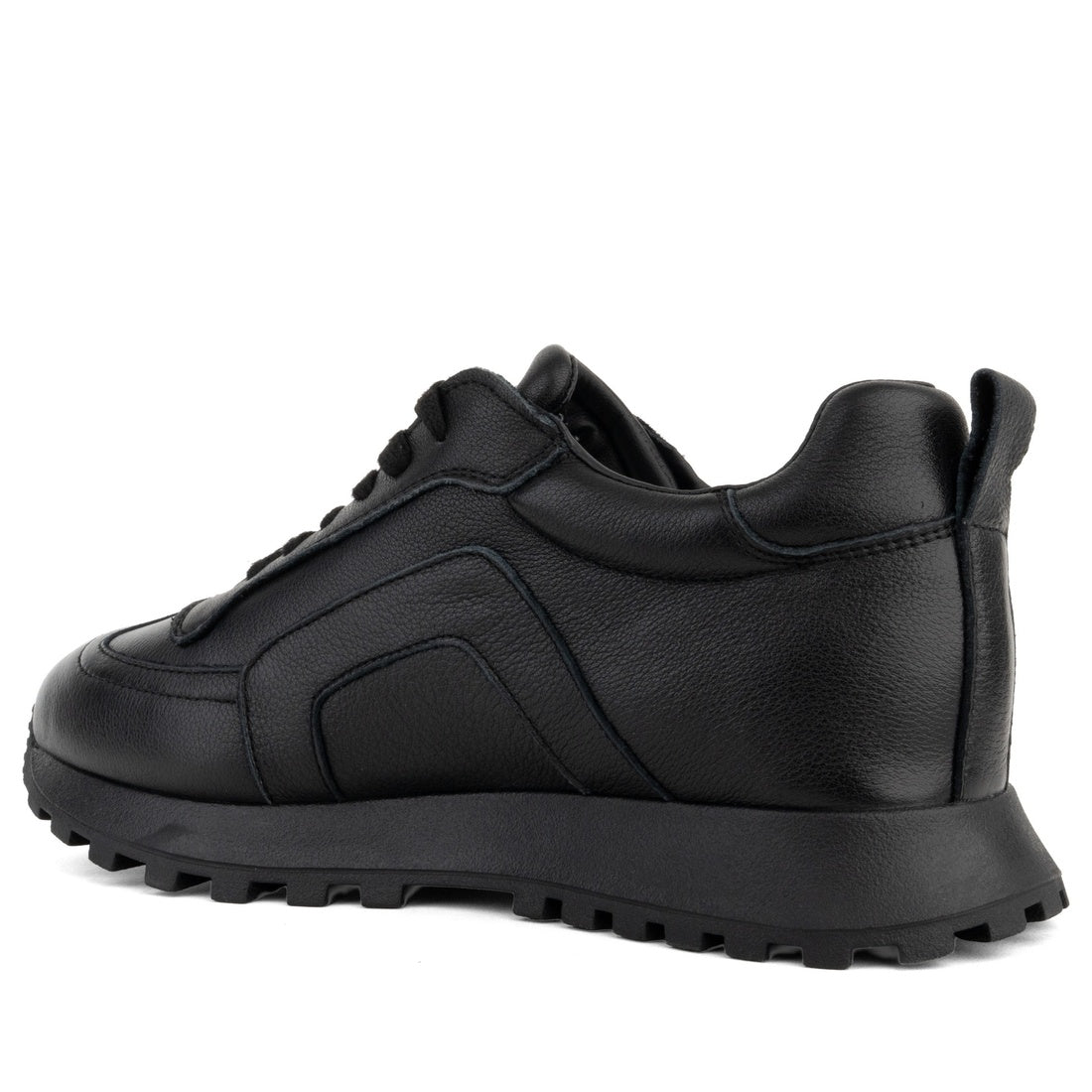 black casual closed leisure