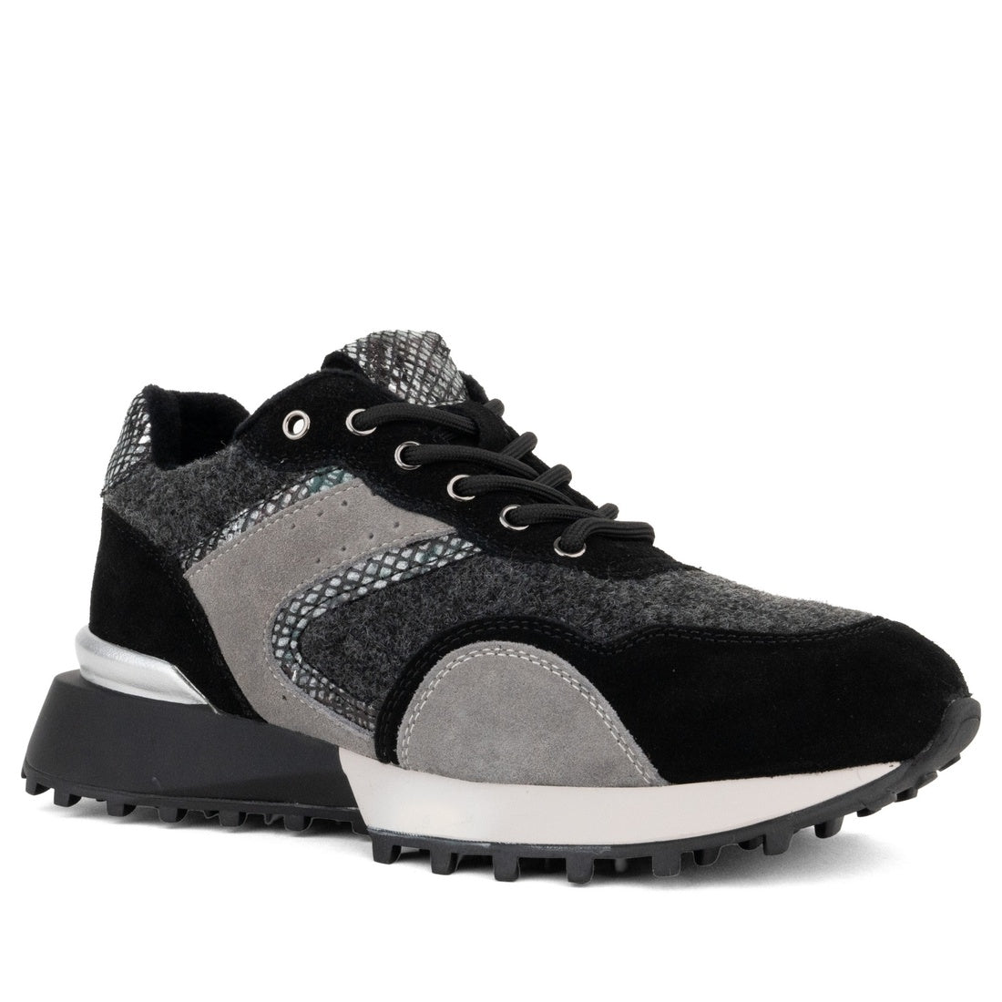 black casual closed leisure