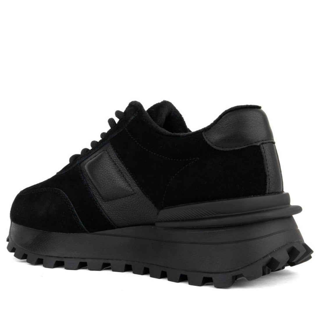 black casual closed leisure