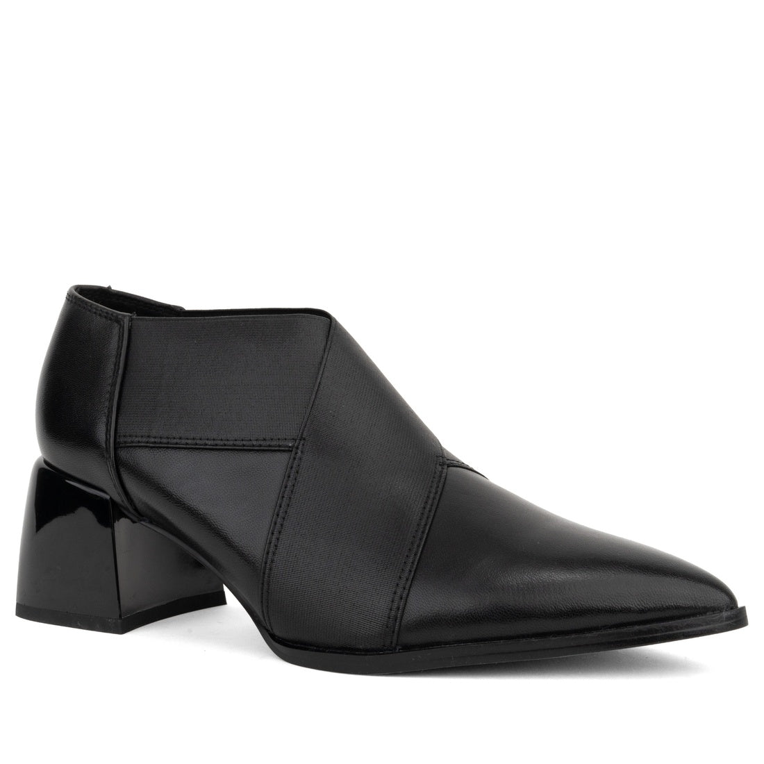 black casual closed pumps