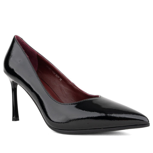 black elegant closed pumps