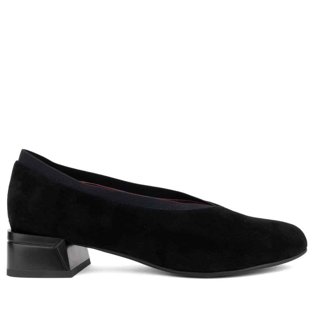 black casual closed pumps