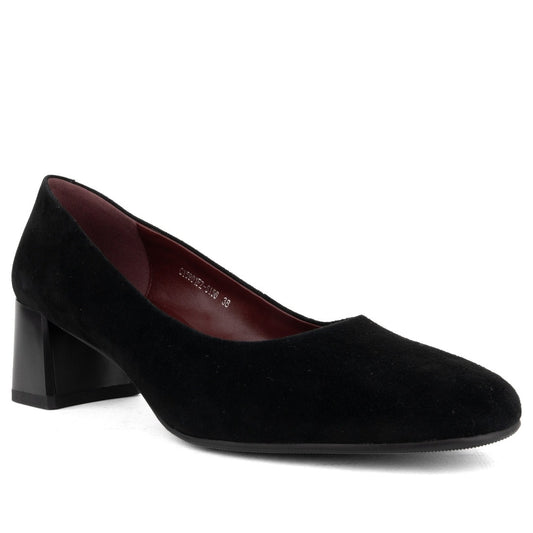 black casual closed pumps