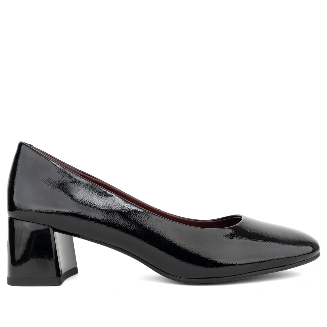 black casual closed pumps
