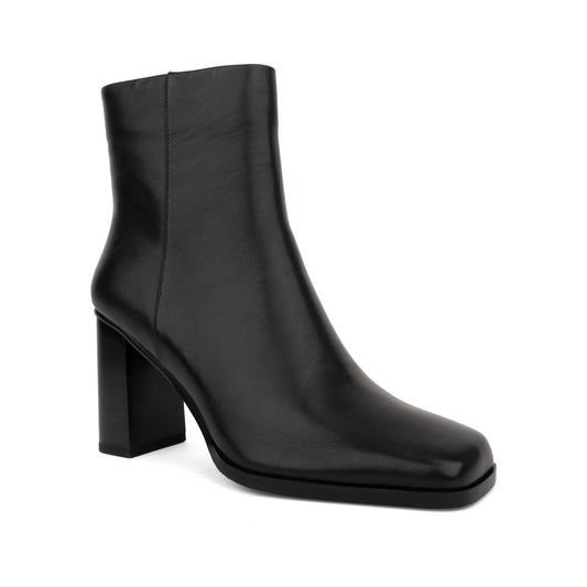 black elegant closed booties