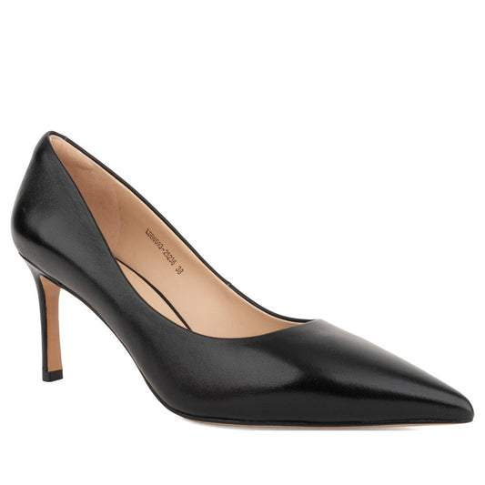 black casual closed pumps