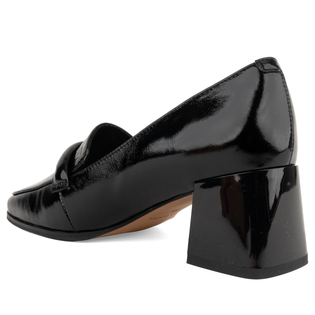 black casual closed pumps